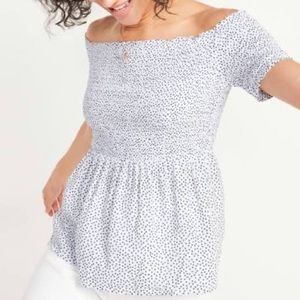 Old Navy Top// Medium